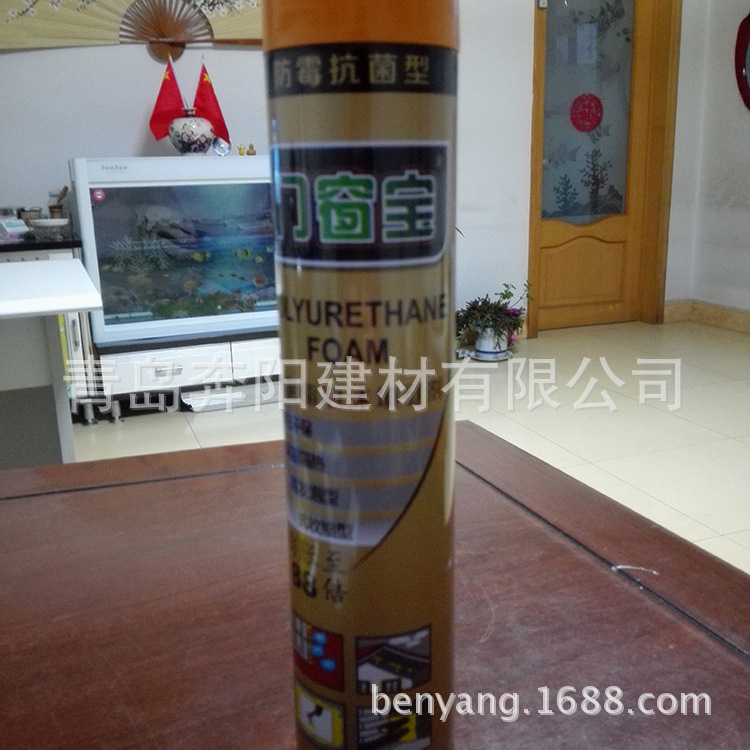聚氨酯泡沫填缝剂 (7)